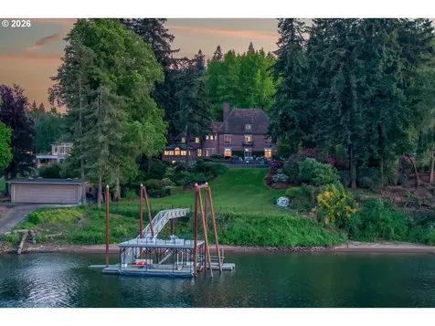 11522 S Riverwood Road Portland OR 97219
