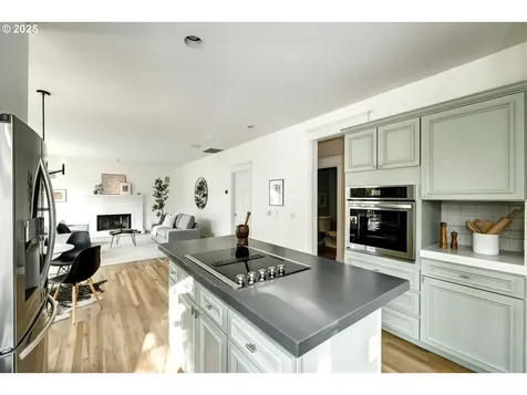 14606 NW Applegate Lane Portland OR 97229