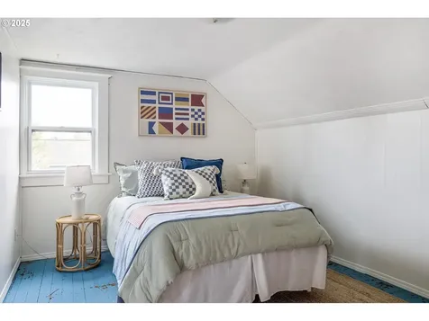 3903 SE 65th Avenue Portland OR 97206