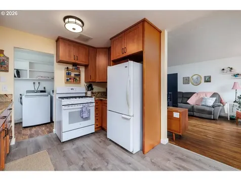 10021 SE Harold Street Portland OR 97266