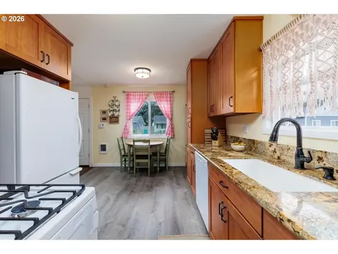 10021 SE Harold Street Portland OR 97266