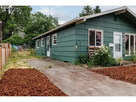 10021 SE Harold Street Portland OR 97266