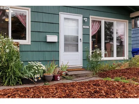 10021 SE Harold Street Portland OR 97266