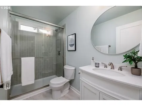 3855 SW 97th Avenue Portland OR 97225