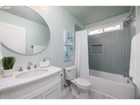 3855 SW 97th Avenue Portland OR 97225