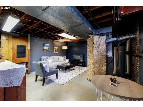 3855 SW 97th Avenue Portland OR 97225