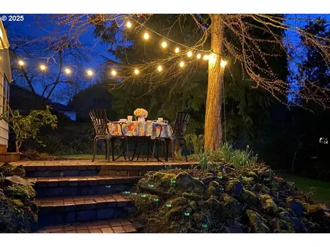 3855 SW 97th Avenue Portland OR 97225
