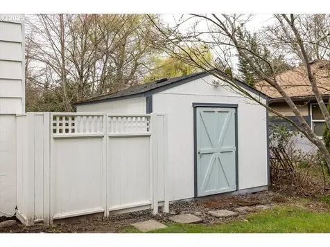 3855 SW 97th Avenue Portland OR 97225