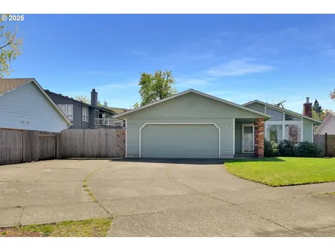 5781 E Street Springfield OR 97478