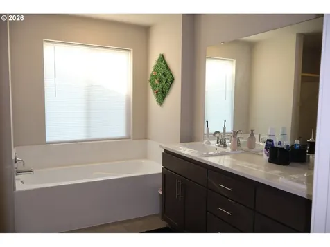 1925 NW Wessex Street Mcminnville OR 97128
