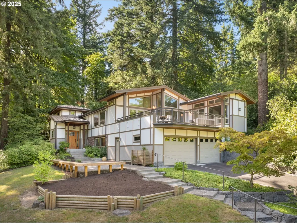 1325 SW Upland Drive Portland OR 97221