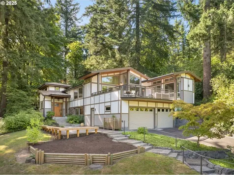 1325 SW Upland Drive Portland OR 97221