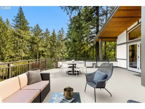 1325 SW Upland Drive Portland OR 97221