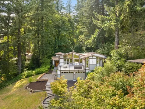 1325 SW Upland Drive Portland OR 97221