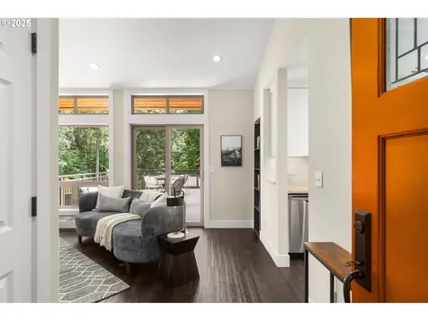 1325 SW Upland Drive Portland OR 97221