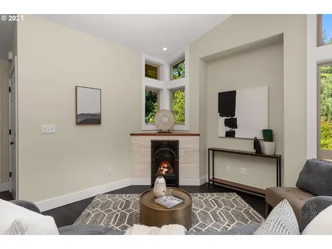 1325 SW Upland Drive Portland OR 97221