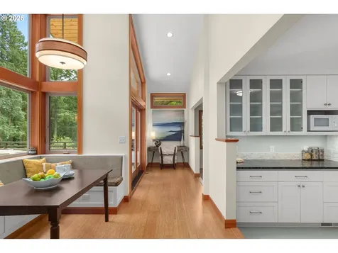 1325 SW Upland Drive Portland OR 97221