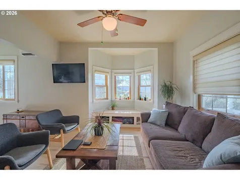 725 Aspen Avenue La Center WA 98629