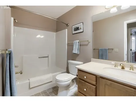 5834 NW Necanicum Way Portland OR 97229