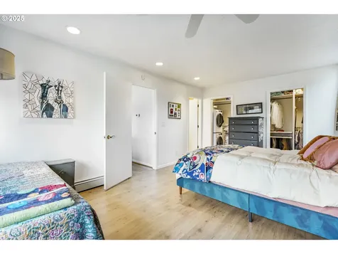 4323 SW Twombly Avenue Portland OR 97239