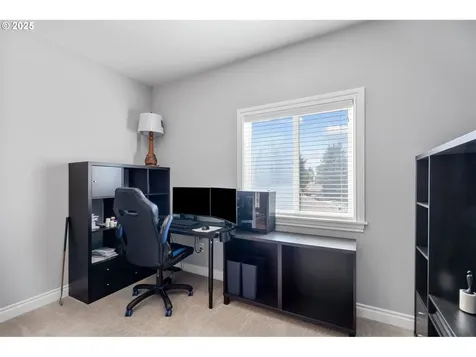 12704 NE 11th Place Vancouver WA 98685