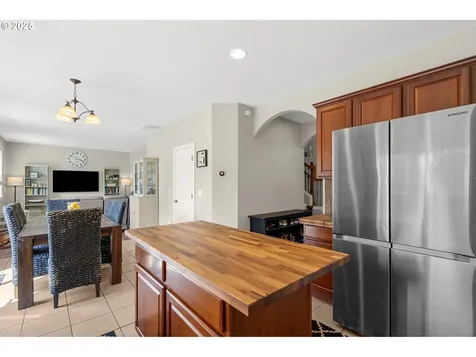 12704 NE 11th Place Vancouver WA 98685