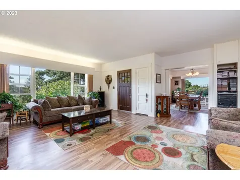 13905 NE Quarry Road Newberg OR 97132