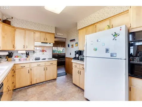 13905 NE Quarry Road Newberg OR 97132