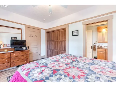 13905 NE Quarry Road Newberg OR 97132
