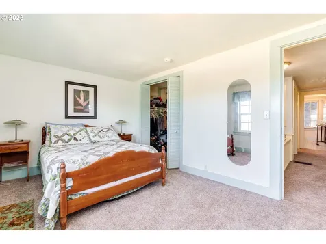 13905 NE Quarry Road Newberg OR 97132