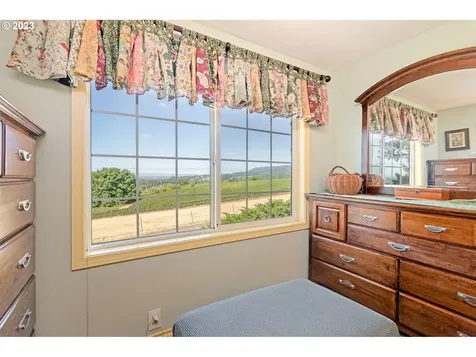 13905 NE Quarry Road Newberg OR 97132