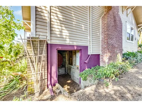 13905 NE Quarry Road Newberg OR 97132