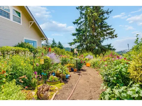 13905 NE Quarry Road Newberg OR 97132