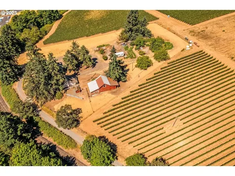 13905 NE Quarry Road Newberg OR 97132