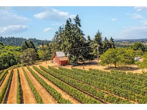 13905 NE Quarry Road Newberg OR 97132