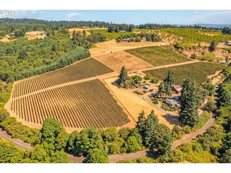 13905 NE Quarry Road Newberg OR 97132