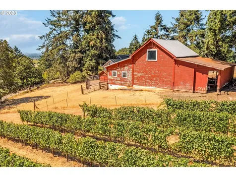 13905 NE Quarry Road Newberg OR 97132