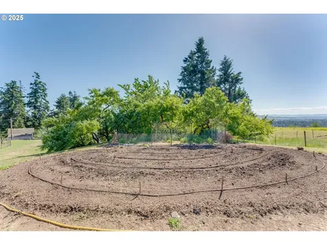13905 NE Quarry Road Newberg OR 97132