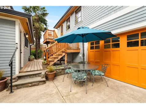 4005 NE Hassalo Street Portland OR 97232