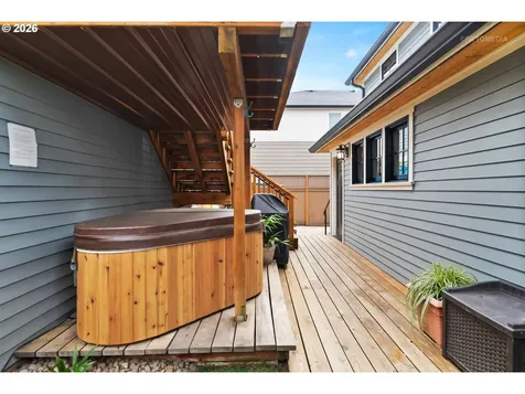 4005 NE Hassalo Street Portland OR 97232