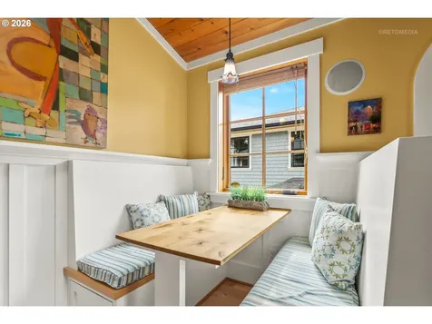 4005 NE Hassalo Street Portland OR 97232