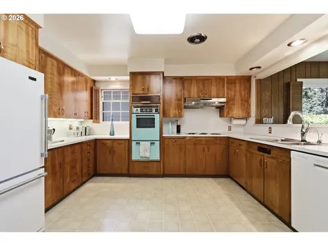 3606 NE Maywood Place Maywood Park OR 97220