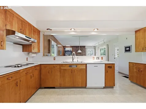 3606 NE Maywood Place Maywood Park OR 97220