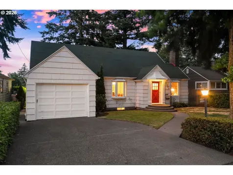 3606 NE Maywood Place Maywood Park OR 97220