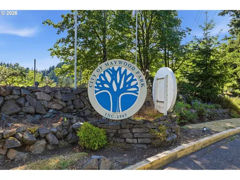 3606 NE Maywood Place Maywood Park OR 97220
