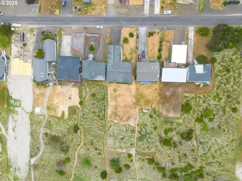 32601 G Street Ocean Park WA 98640