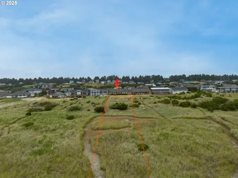 32601 G Street Ocean Park WA 98640