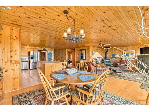 32601 G Street Ocean Park WA 98640