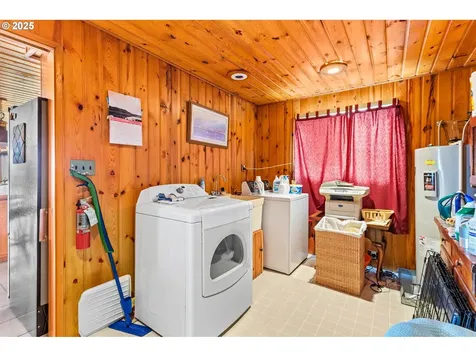 32601 G Street Ocean Park WA 98640
