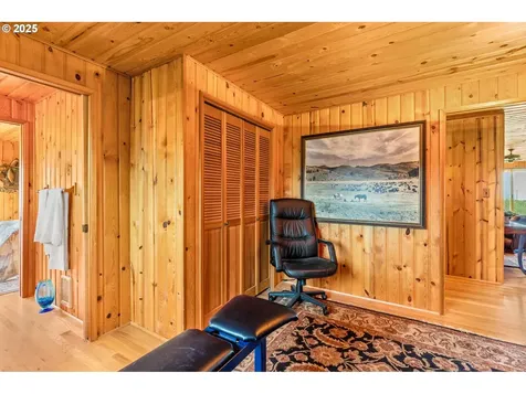 32601 G Street Ocean Park WA 98640